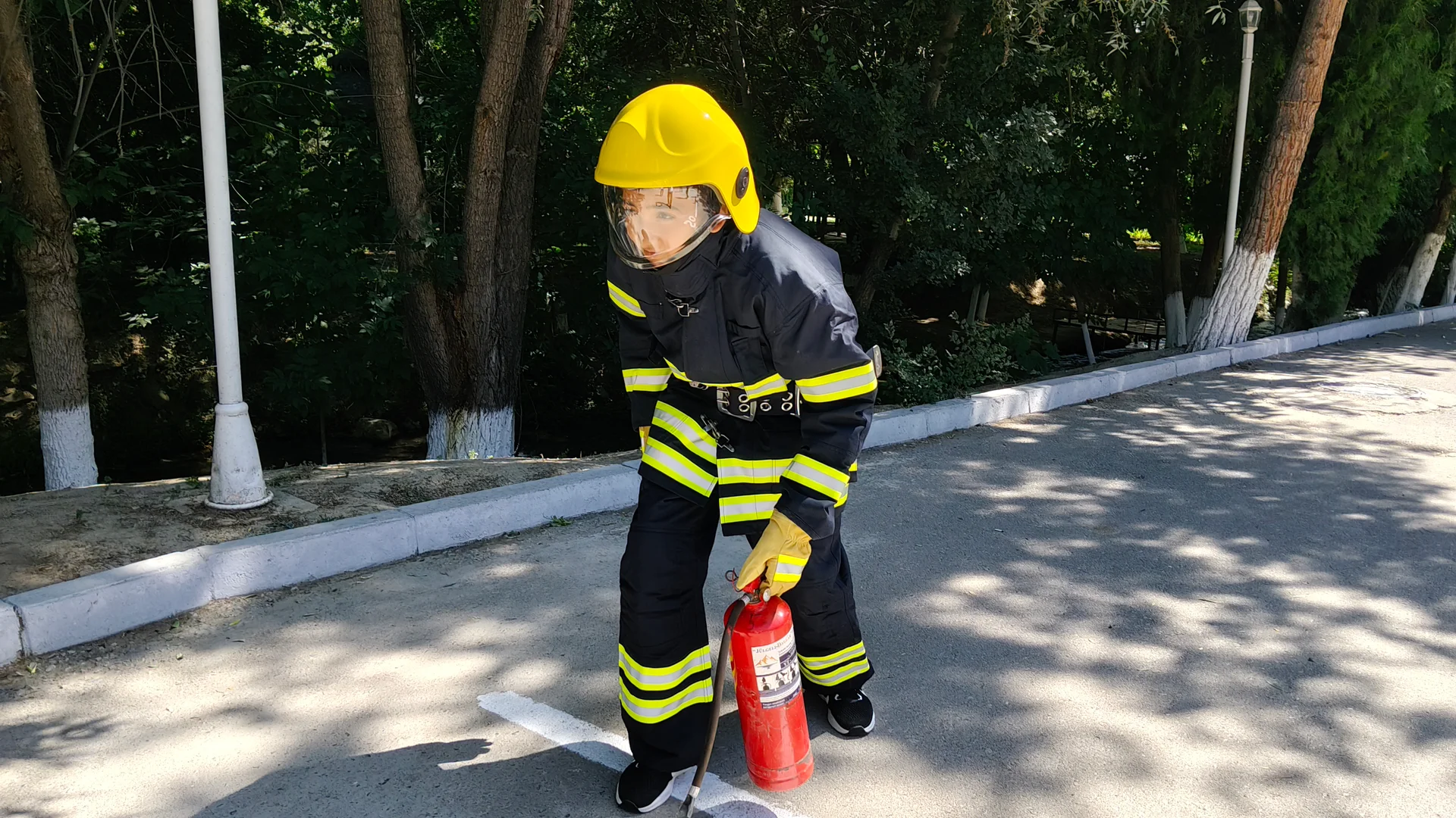 Gökderede ýaş ýangyn söndürijileriň bäsleşigi geçirildi